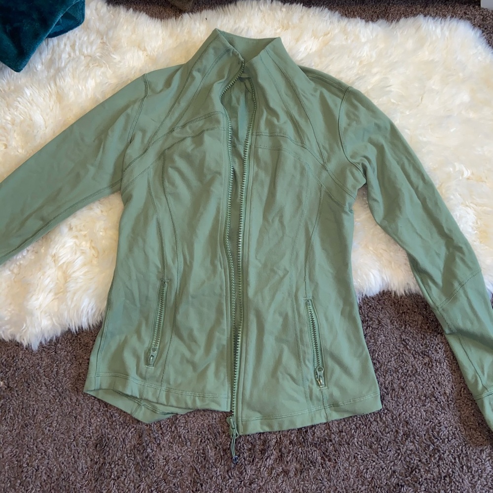 Green lulu jacket size 10